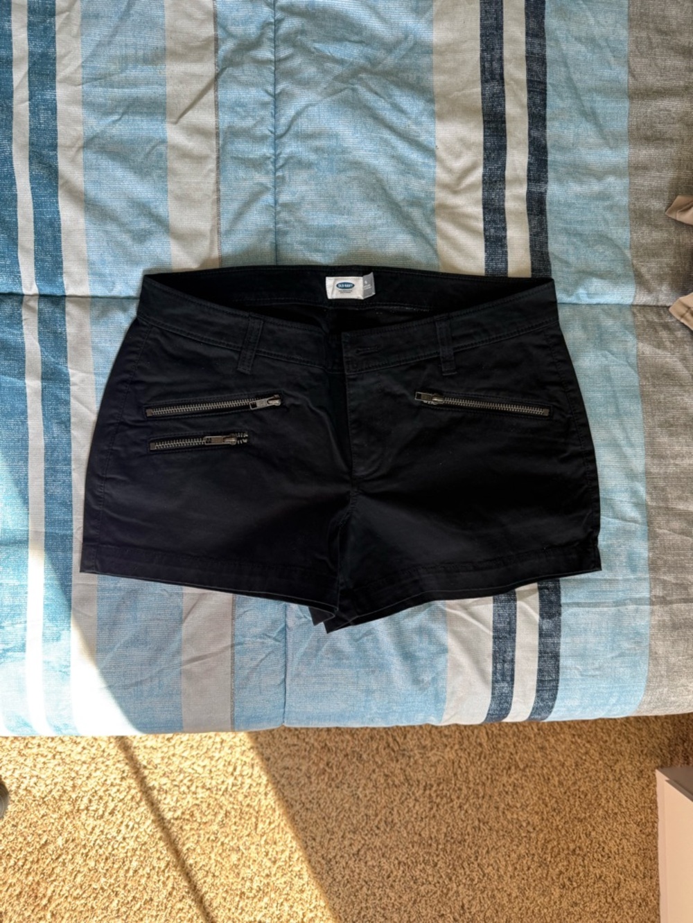 Old Navy Black Women's Zip-Pocket Jean Shorts